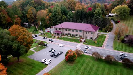 lees mcrae college in banner elk nc, banner elk north carolina in 4k