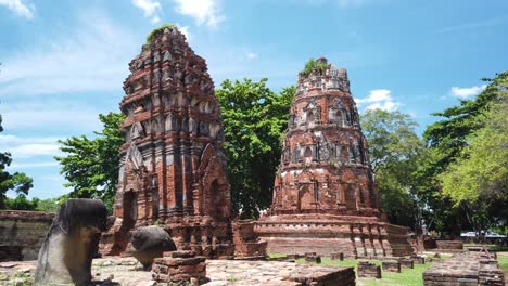 Static-Shot:-Buddhist-temple-at-the-Old-The-Historic-City-of-Ayutthaya-Thailand