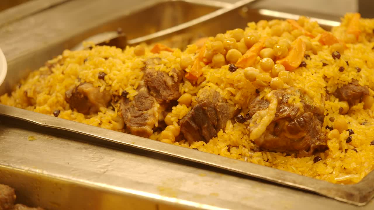 Lamb Pilaf with Carrots and Chickpeas