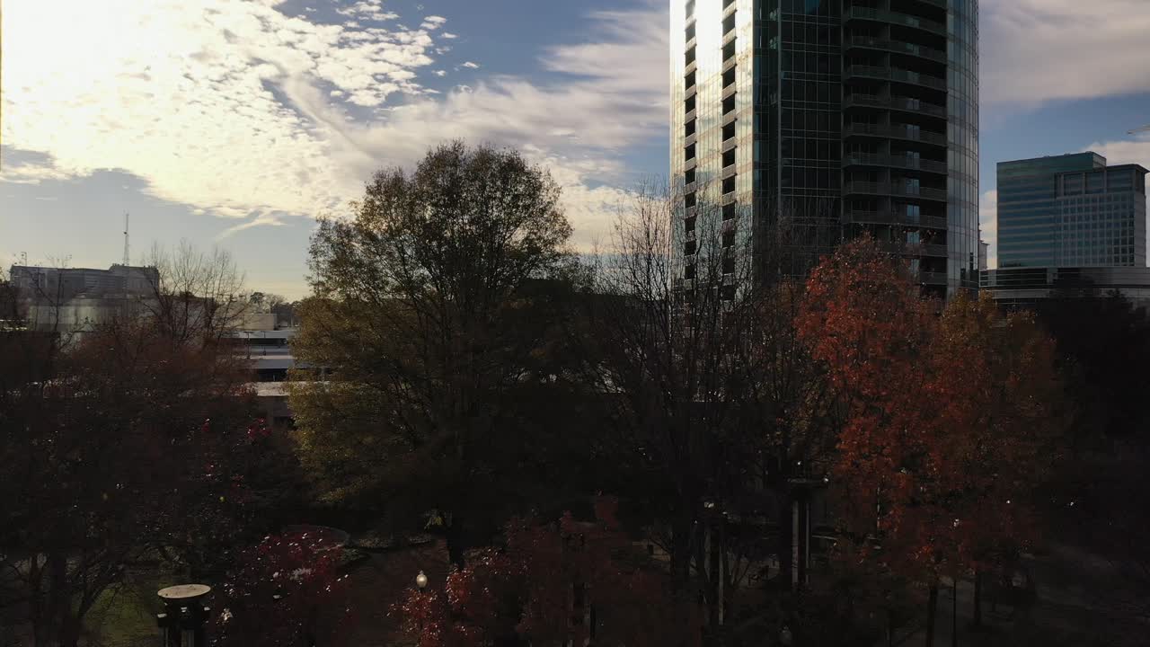 애틀랜타 조지아 인근 레녹스 지역의 고층 건물 조감도