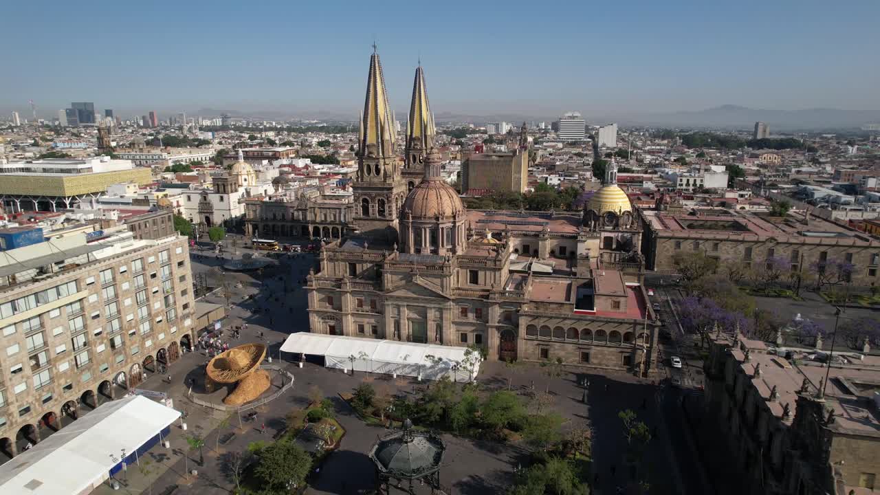 Vista Aérea de Guadalajara: Afastamento da Catedral de Guadalajara