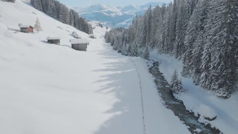 Tranquila-Serenidad-De-Montaña-De-Invierno