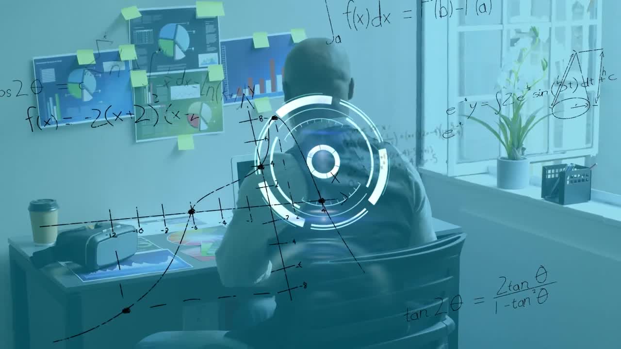escáner redondo y ecuaciones matemáticas flotando contra hombre afroamericano que trabaja en la oficina