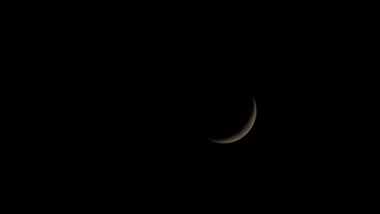 hermosa luna en la noche