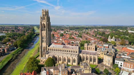 boston, lincolnshire: a historic uk market town, birthplace of the pilgrim fathers