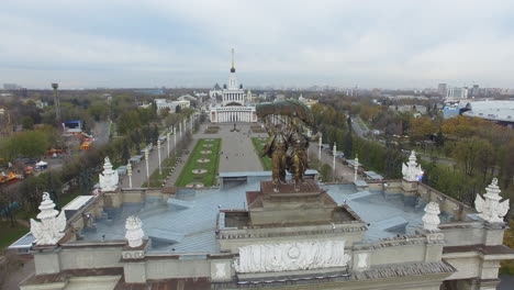 centro de exposiciones de toda rusia en moscú vista aérea