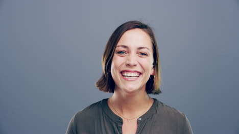 retrato de una mujer feliz