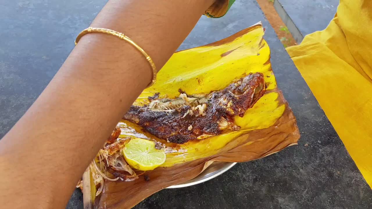 lapso de tiempo de un pez siendo comido