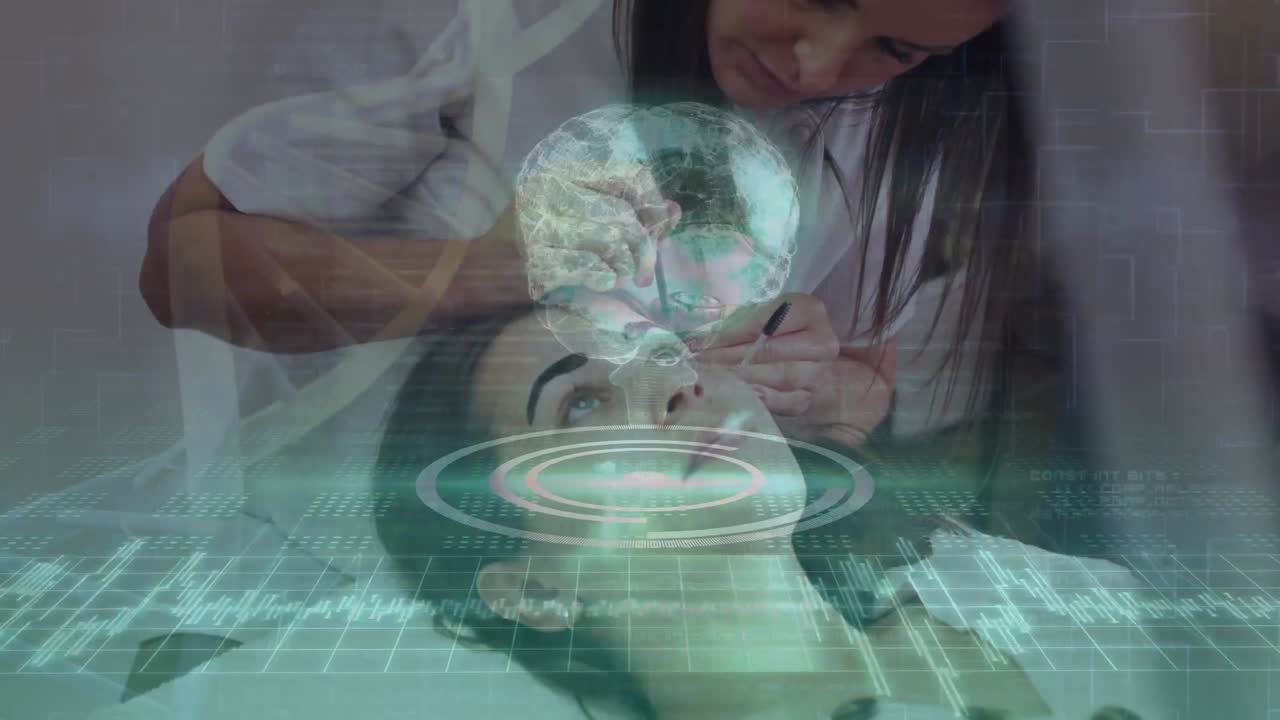 animação de processamento de dados médicos sobre mulher caucasiana recebendo tratamento de botox em seu rosto