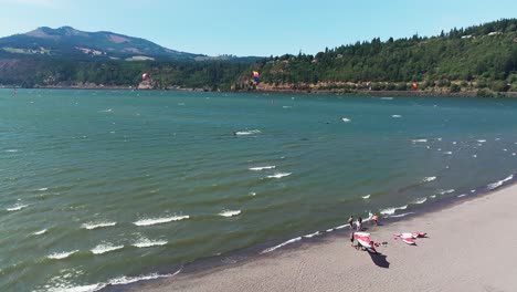 hood river kiteboarding in the columbia river gorge kite boarding hood river oregon