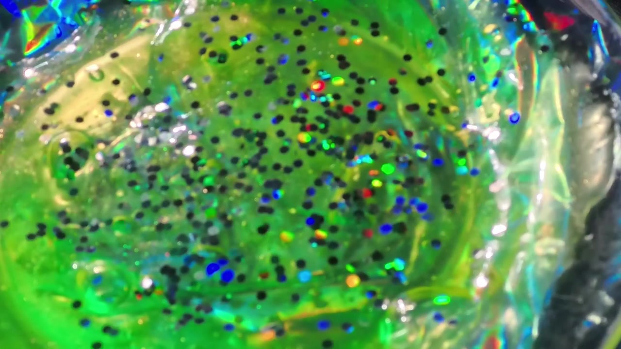 Lähikuva glitterlimasta