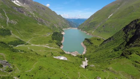 Reservoir-and-dam-Kaprun