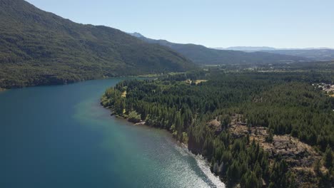 阿根廷巴塔哥尼亞的埃普尤恩湖 (epuyen lake)