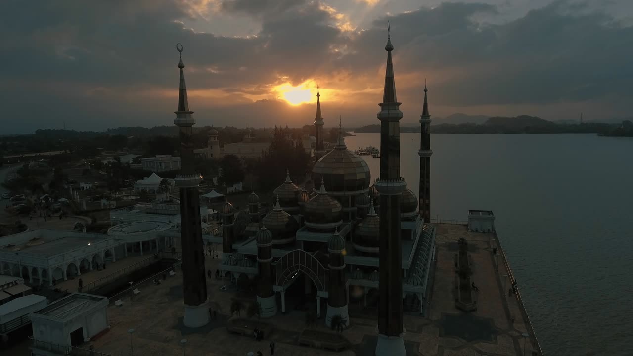Crystal Mosque.