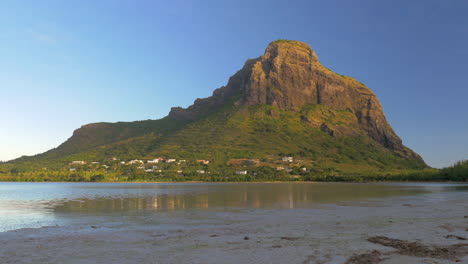 le morne brabant mountain in mauritius