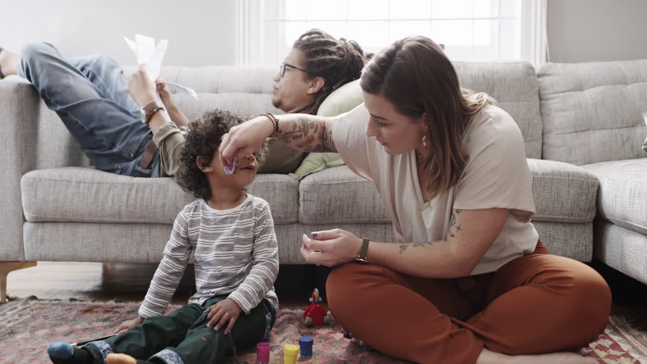 a veces divertirse puede ser desordenado.