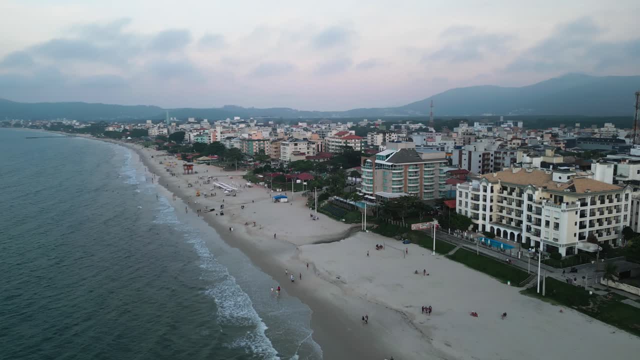 hoteles en la orilla de la playa de canasvieiras florianópolis país de brasil