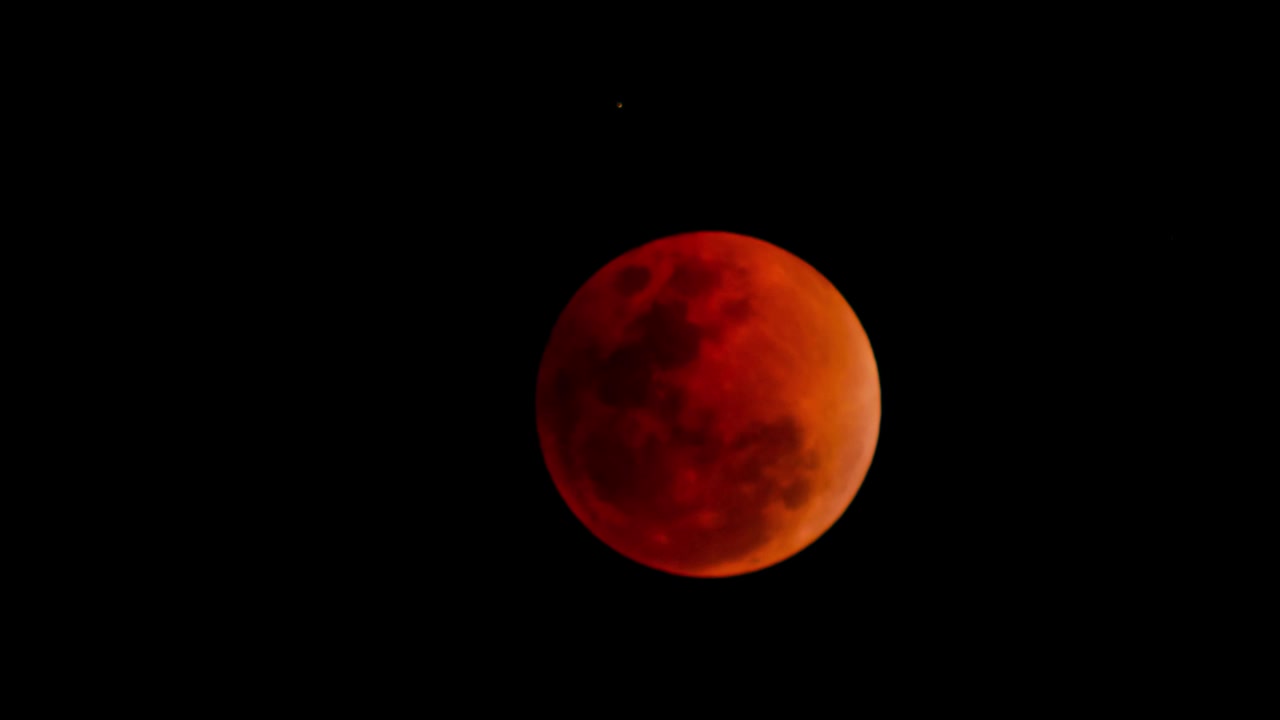 Blood moon in timelapse