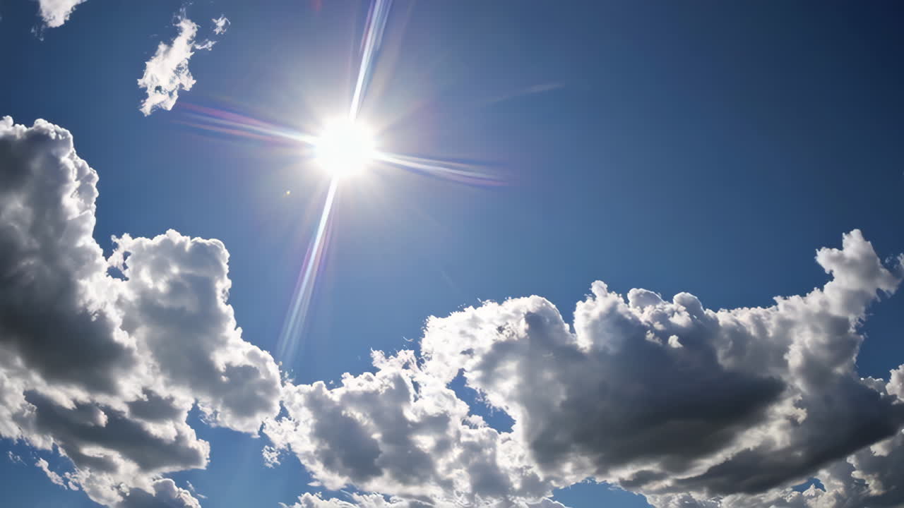 солнечное небо с облаками