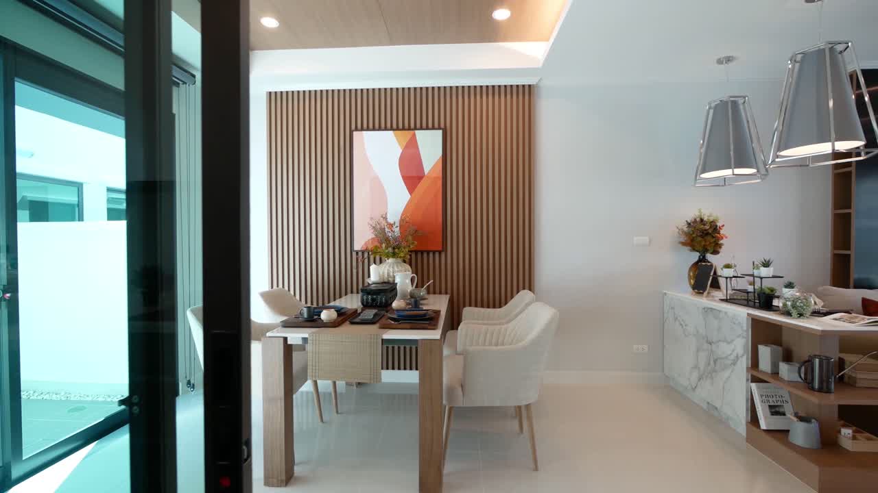 decoración moderna y lujosa de la sala de estar y el comedor del hogar