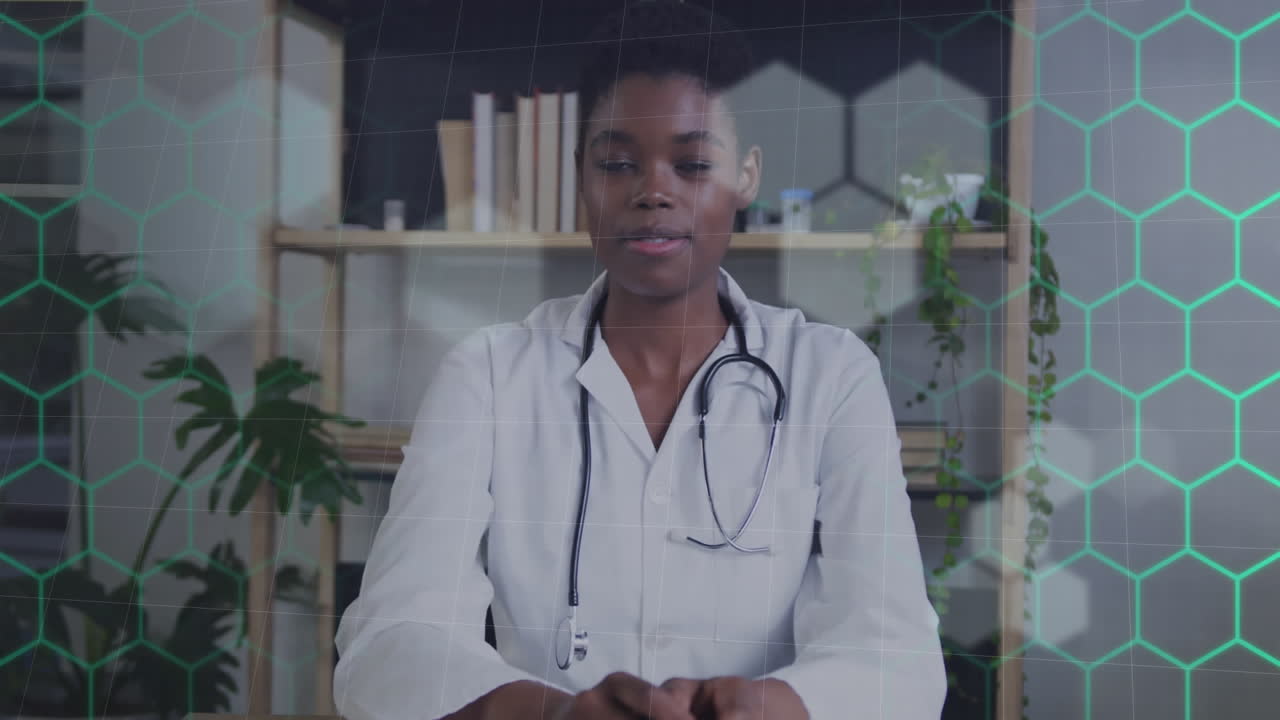 animación de la red de hexágonos sobre la mujer médica afroamericana.