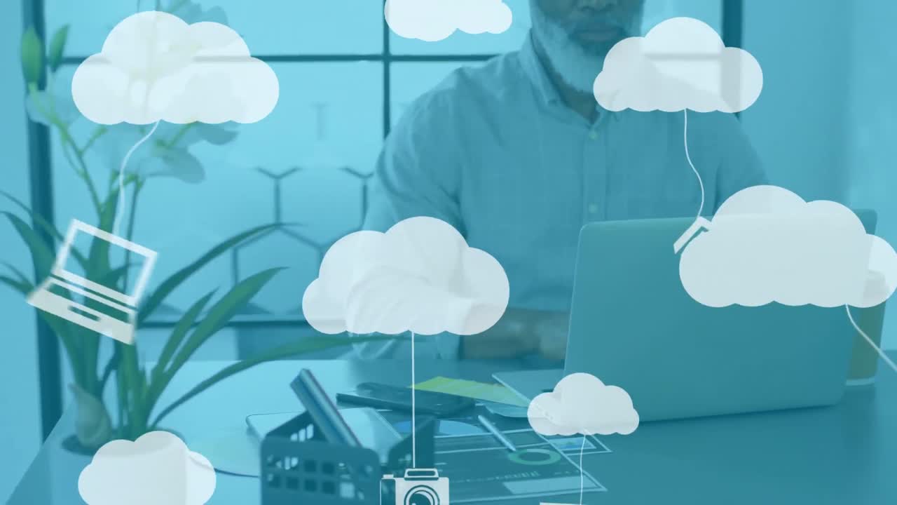 animación de nubes e iconos digitales sobre mujer de negocios usando tableta