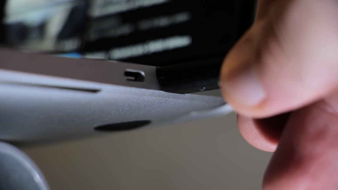 cable aux desde el auricular que entra en una computadora