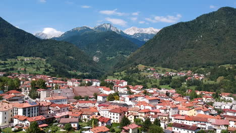 Aerial-drone-shot-of-the-town-of-Tolmin-in-Slovenia-next-to-the-So