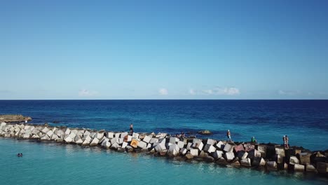 Mexiko-Cancun-Blauer-Ozeandamm