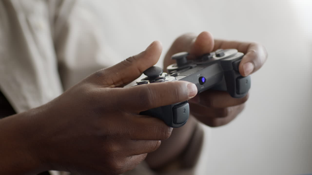 비디오 게임을 하는 사람