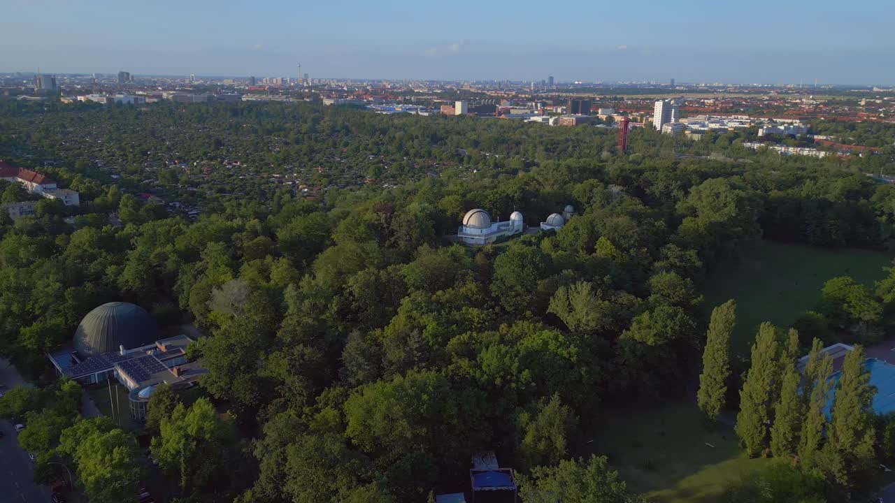 유럽의 베를린 시 천문 관측소, 2023년 여름