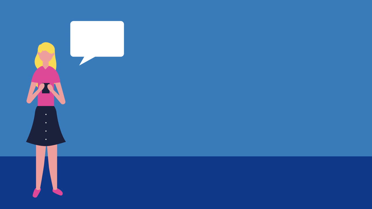 donna cliente che utilizza il marketing mediatico degli smartphone