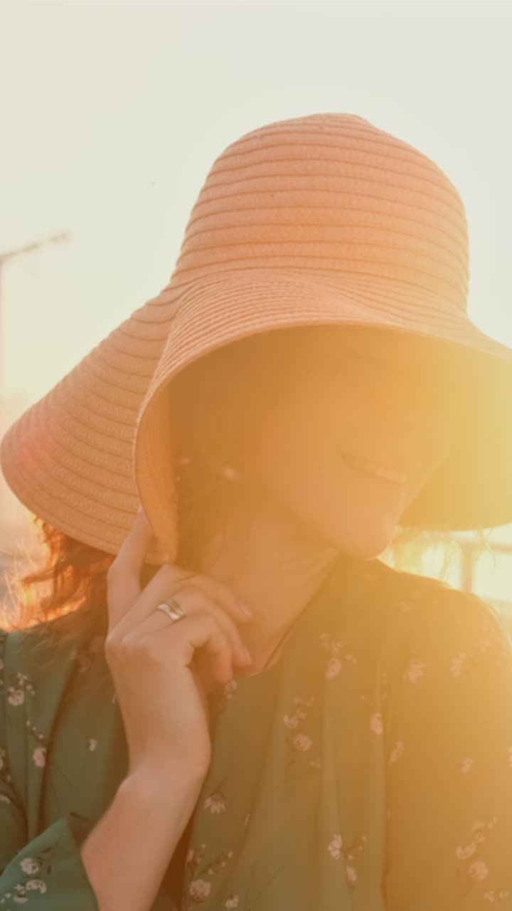 모자를 입은 여자