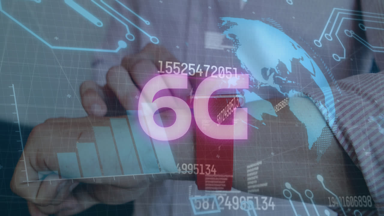 animación de procesamiento de datos y texto 6g sobre mujer caucásica con reloj inteligente