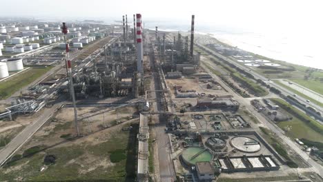 Aerial-Birds-Eye-Drone-View-of-a-Large-Chemical-Products-Refinery-in-Matosinhos,-Portugal