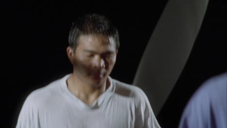 줄넘기로 워밍업하는 권투 선수