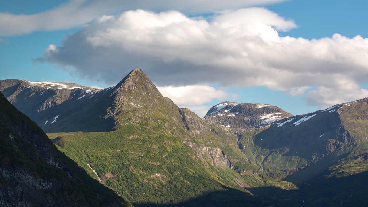 Geirange Clouds 4K 01