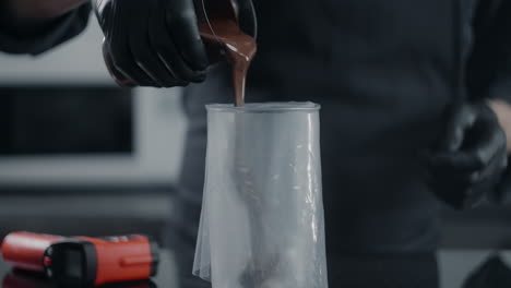 chef piping chocolate
