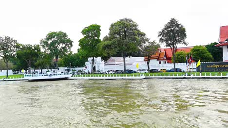 scenic river journey by wat arun temple