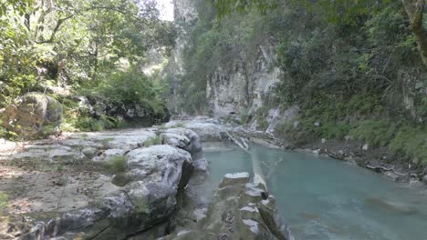 Tanggedu-Wasserfall-Sumba-Insel-Ostindonesien