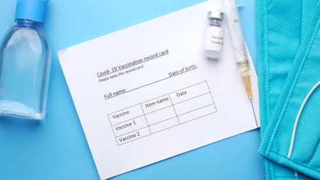 tarjeta de registro de vacunación contra la covid-19 y suministros relacionados