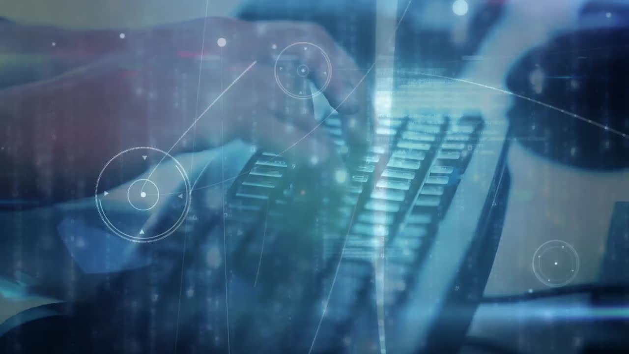 animación de la red de conexiones sobre las manos de un hombre caucásico escribiendo en el teclado