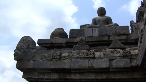 Estatua-De-Buda-En-El-Templo-De-Borobudur,-Sitio-Del-Patrimonio-Mundial-De-La-Unesco,-Java-Central,-Indonesia,-Templo-Budista