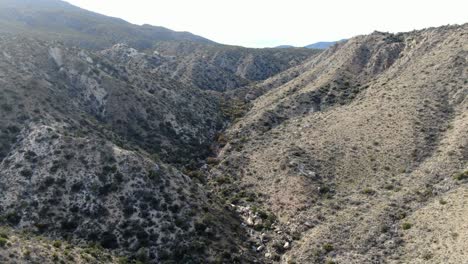 Wildes-Gelände-Des-Cahuilla-Gebirges,-Bolivien,-Südamerika