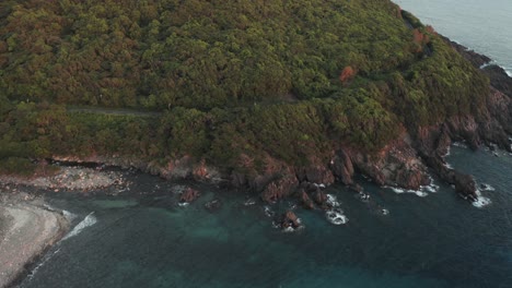 Sonnenuntergang-über-Der-Yakushima--Und-Seibu-Rindo-Straße