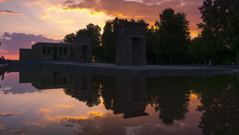 Timelapse-of-sunset-at-the-ancient-Egyptian-temple-ofDebod-located-it-Madrid,-Spain