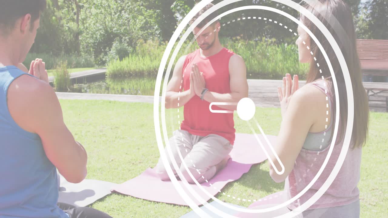 Il timer svanisce e la telecamera si allontana rivelando un gruppo di yoga inginocchiato mentre un quarto si unisce alla meditazione.