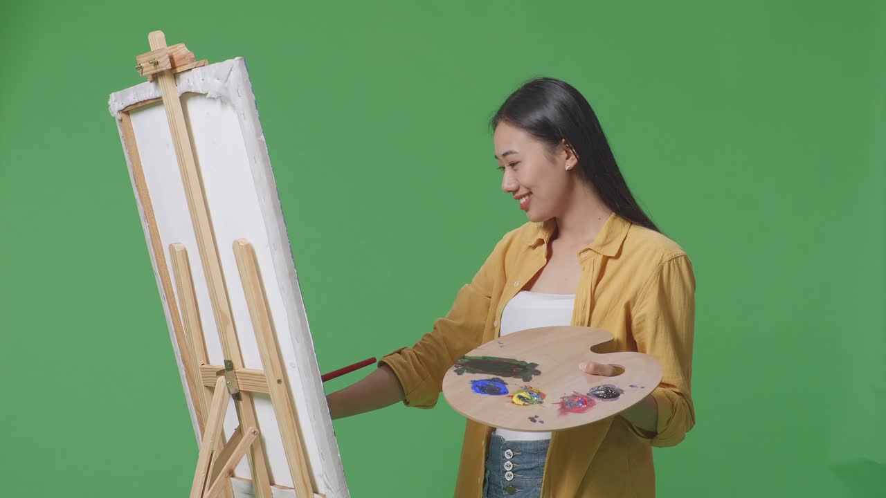 기둥 위 에 있는 여자 그림