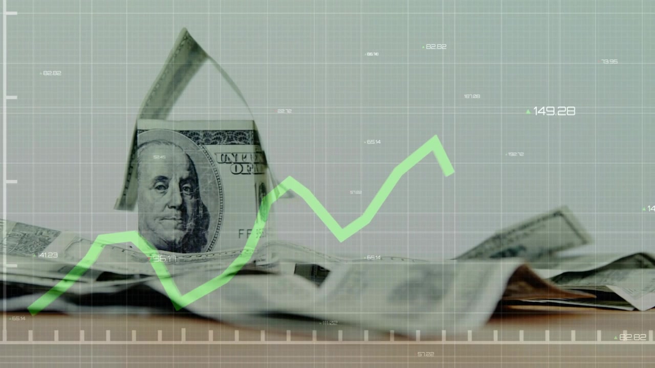 Grafico verde che emerge da sinistra, tracciando picchi, salendo sopra una casa di USD piegata, mostrando l'andamento del mercato