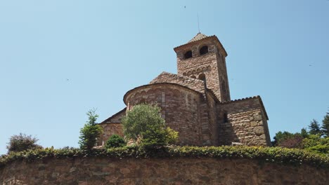 The-church-of-Esglèsia-de-Sant-Vicenç-d'Espinelves,-Girona-in-Spain